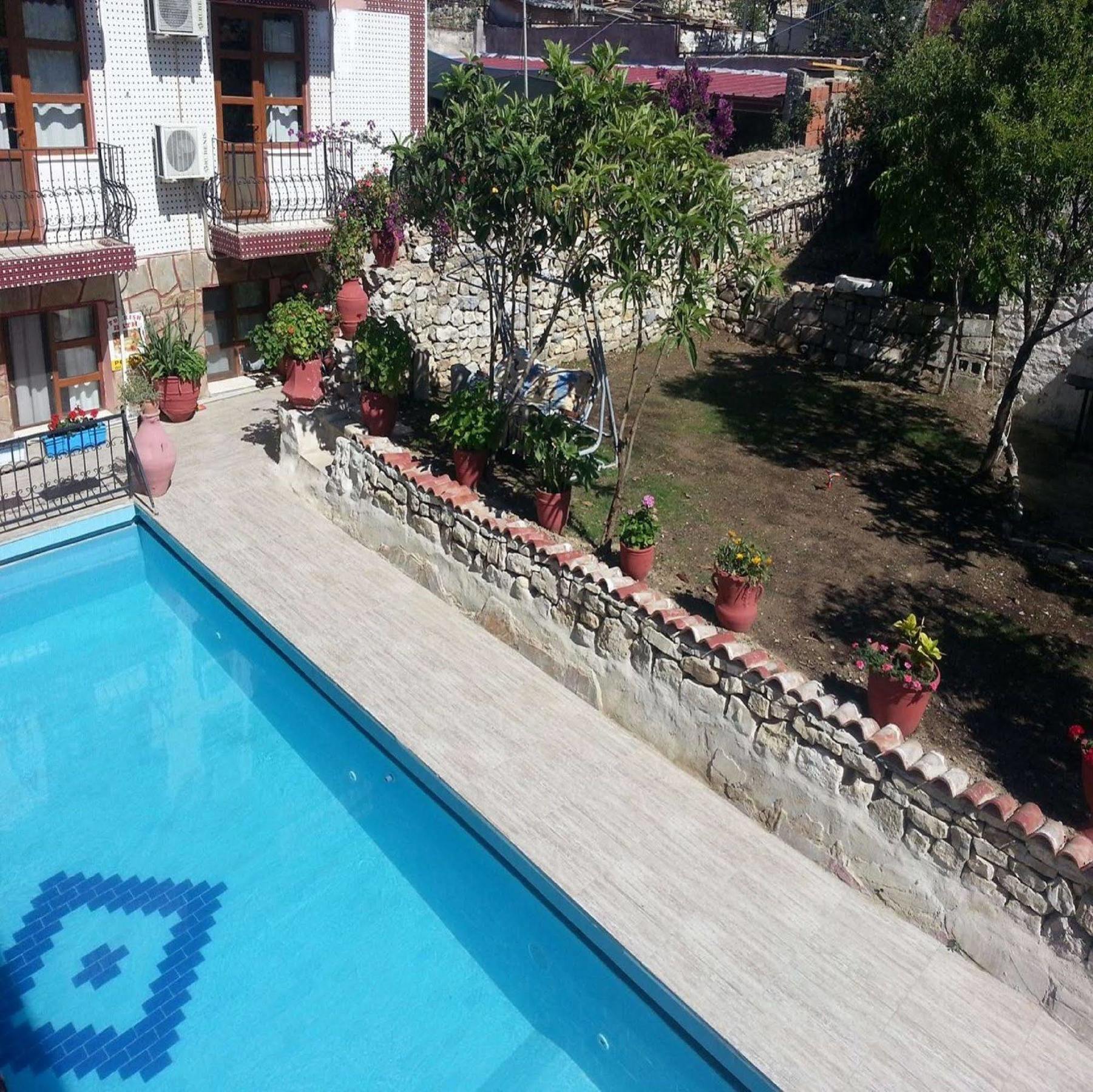 Sezgin Hotel Kusadası Exterior foto